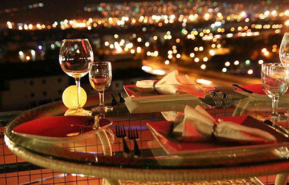 Aksan Hotel İzmir Ngoại thất bức ảnh