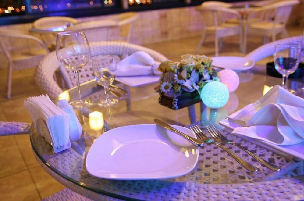 Aksan Hotel İzmir Ngoại thất bức ảnh
