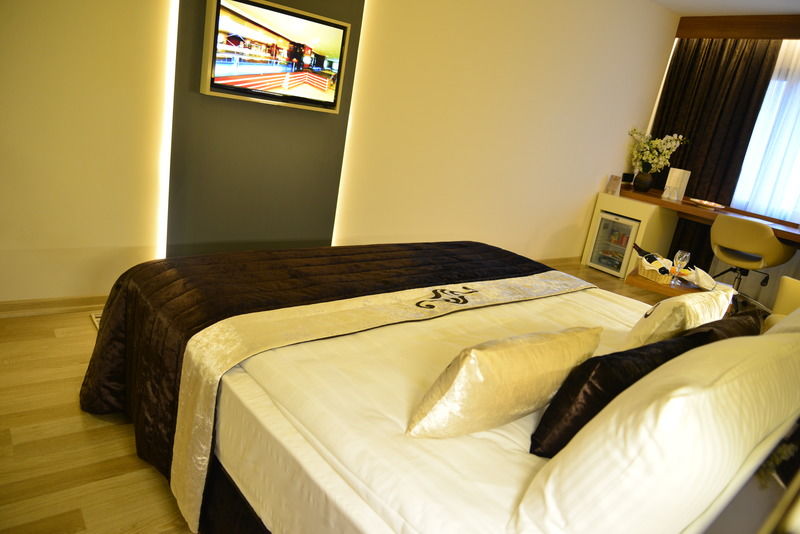 Aksan Hotel İzmir Ngoại thất bức ảnh