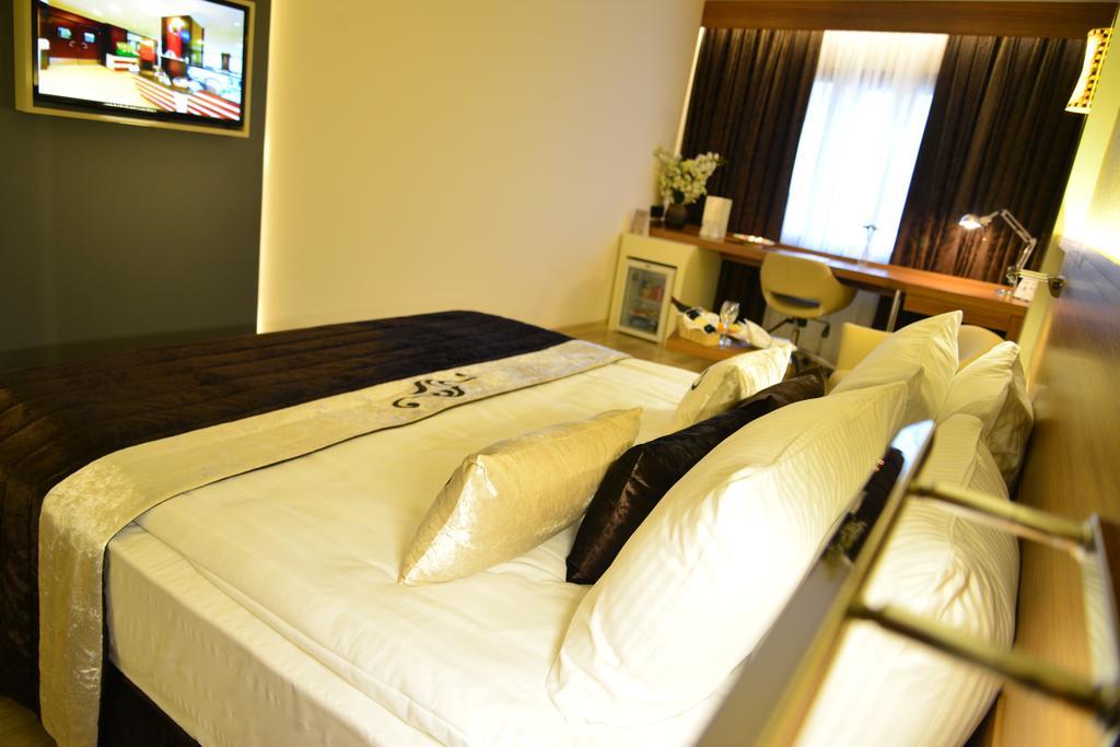 Aksan Hotel İzmir Ngoại thất bức ảnh