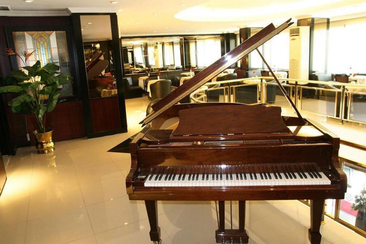 Aksan Hotel İzmir Ngoại thất bức ảnh