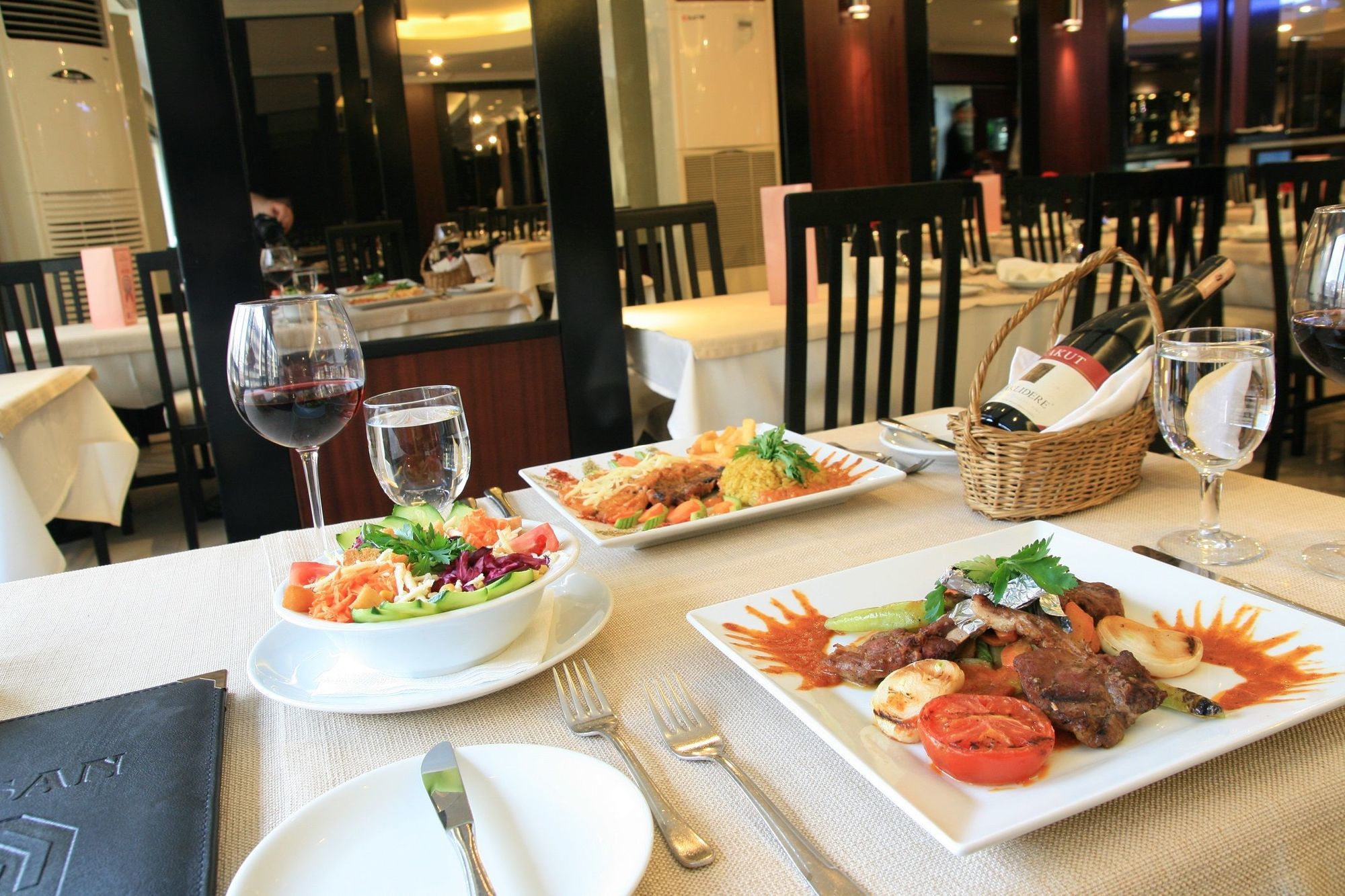Aksan Hotel İzmir Ngoại thất bức ảnh